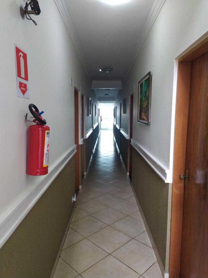 Hotel Dayse Santana de Parnaíba Buitenkant foto