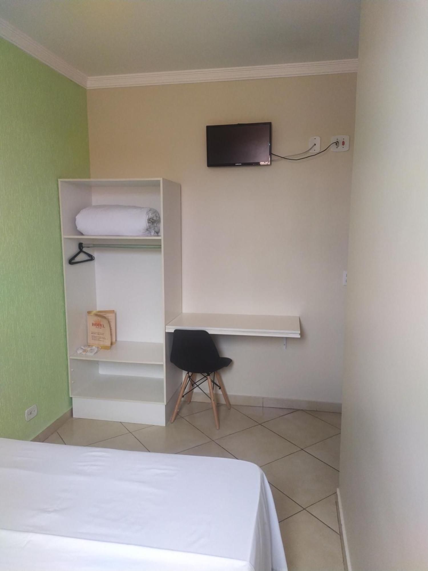 Hotel Dayse Santana de Parnaíba Kamer foto