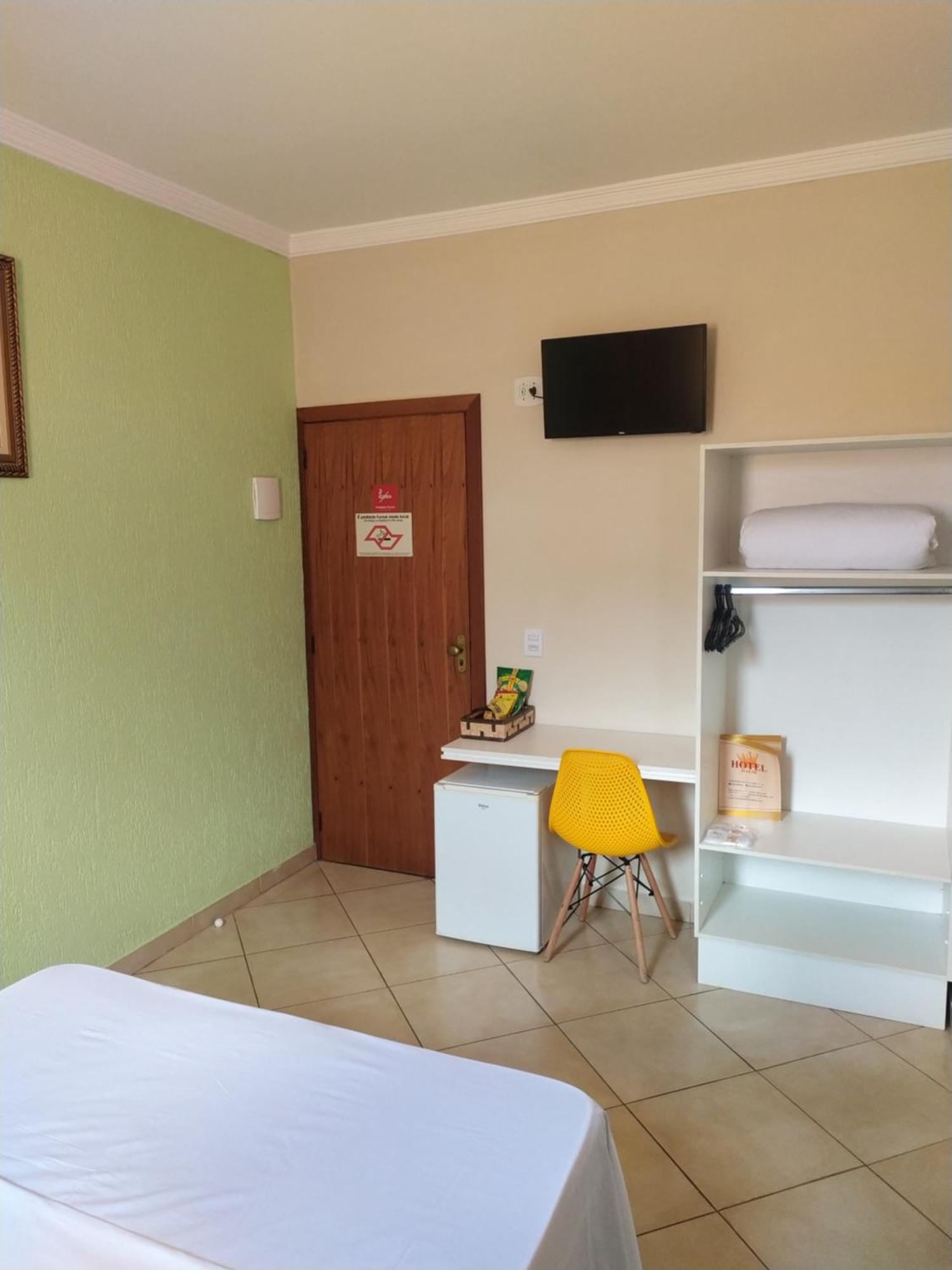 Hotel Dayse Santana de Parnaíba Kamer foto